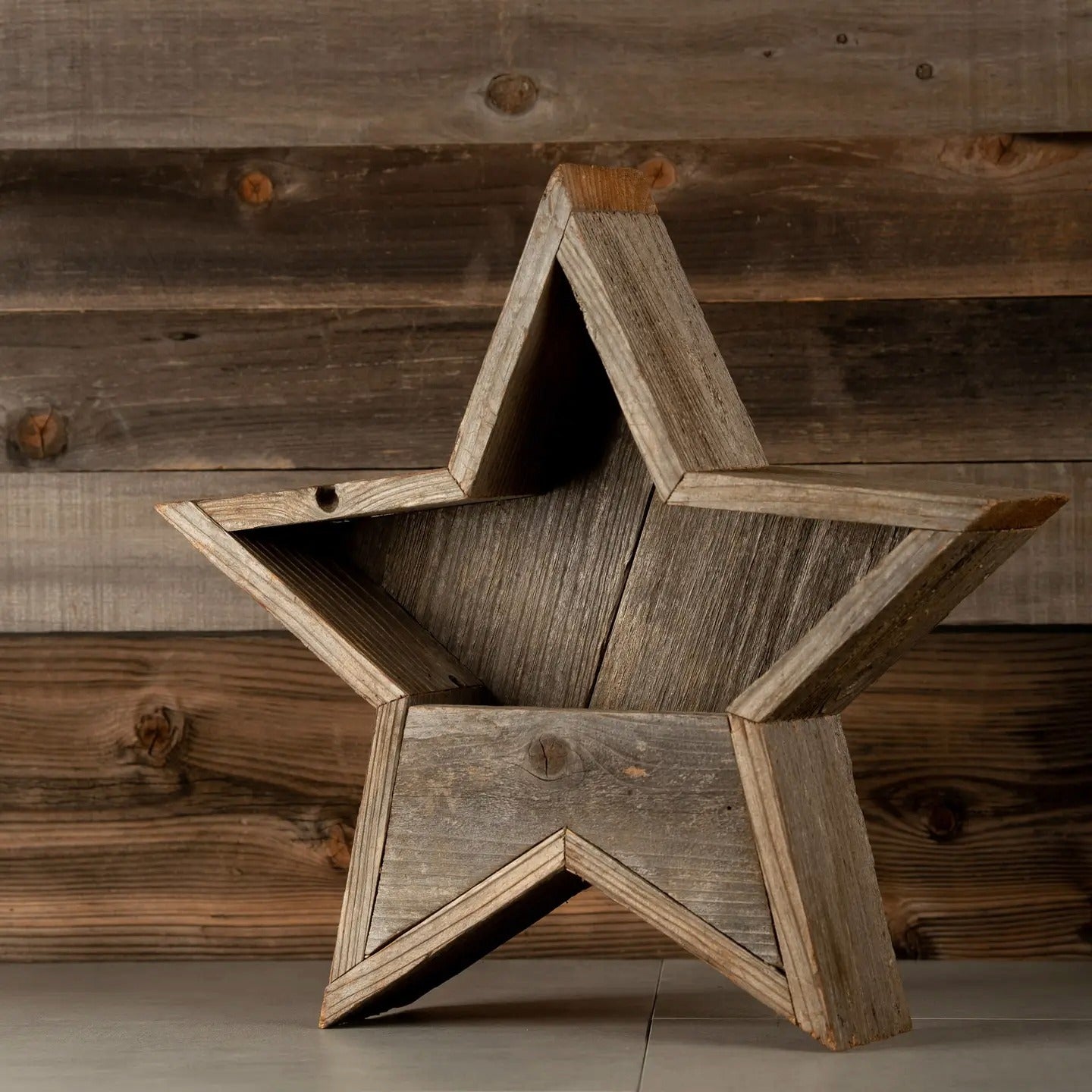 Planter-Wood Star